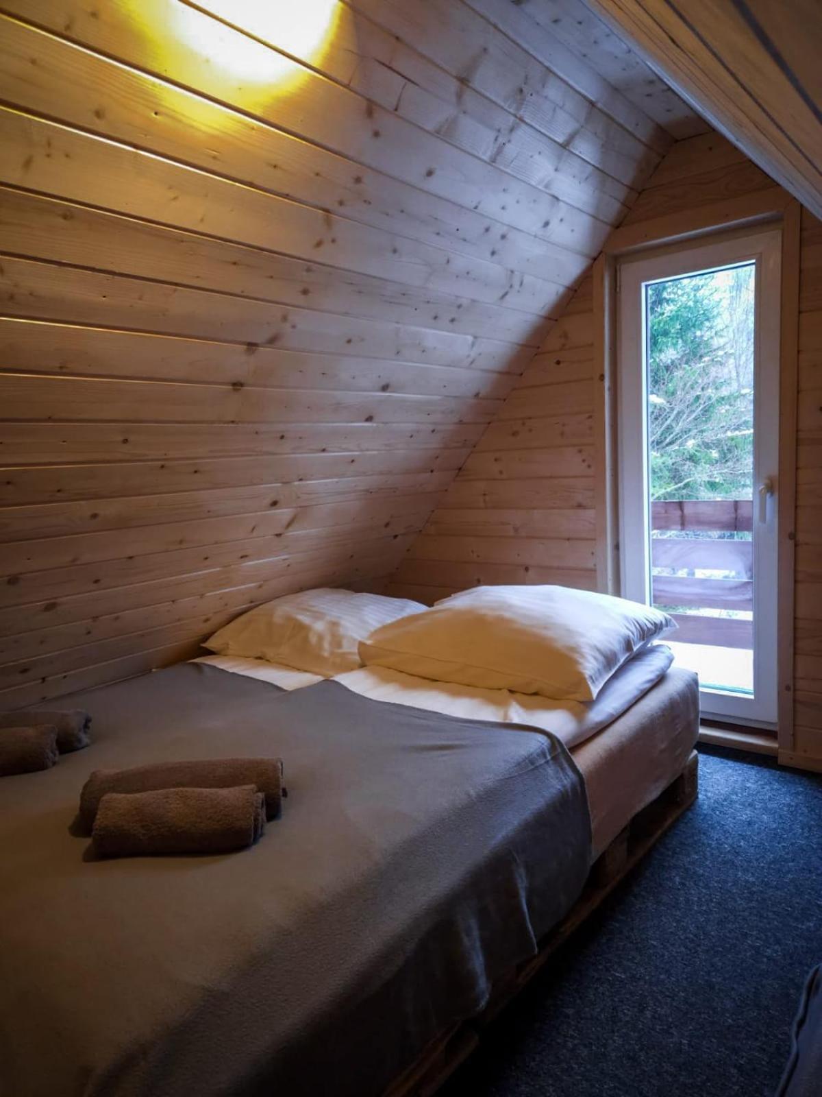 Drewniany Szafran Ferienhaus *