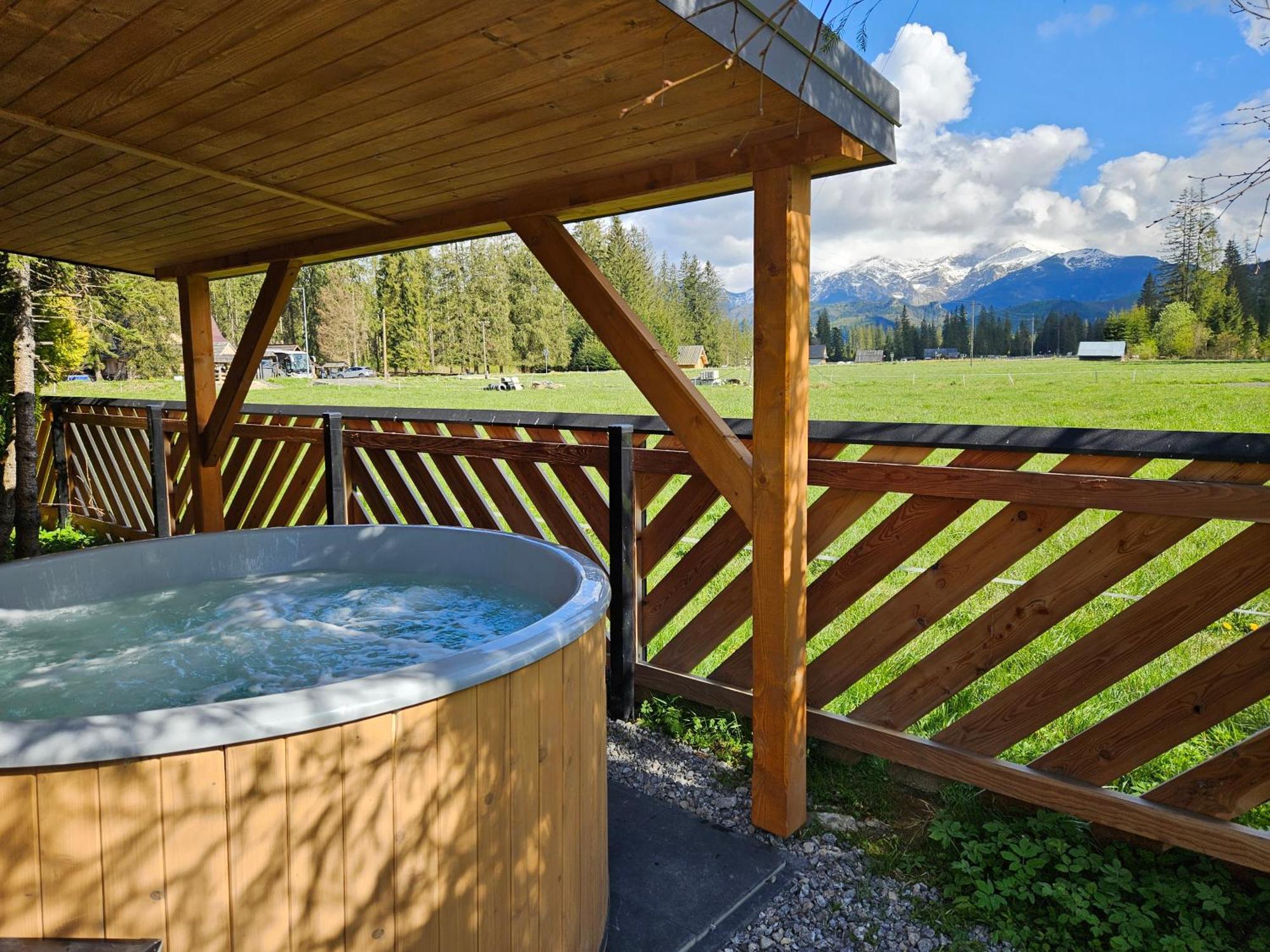 Drewniany Szafran Ferienhaus *
