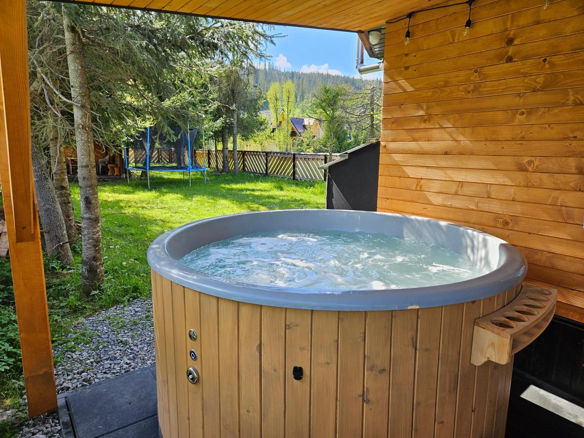 Drewniany Szafran Ferienhaus *